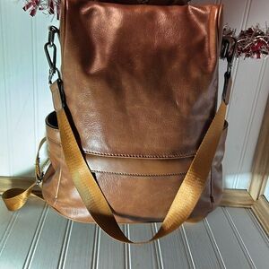 Cheruty convertible backpack/shoulder bag
